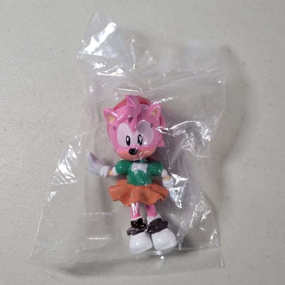 Sonic The Hedgehog Amy Rose Mini Figure Doll - Sega Japan NEW